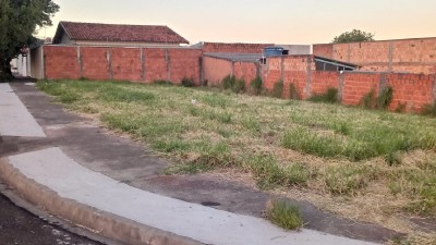 VENDA - Terreno no Jardim Solange