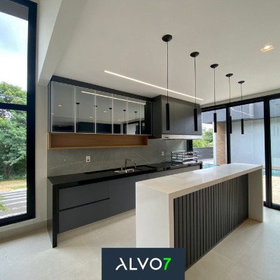 VENDA - Condomínio Villa Dumont - Casa de esquina.