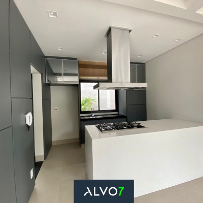 VENDA - Condomínio Villa Dumont - Casa de esquina.