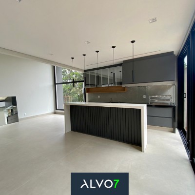 VENDA - Condomínio Villa Dumont - Casa de esquina.