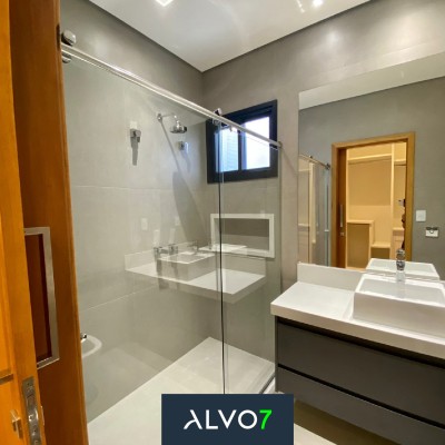 VENDA - Condomínio Villa Dumont - Casa de esquina.