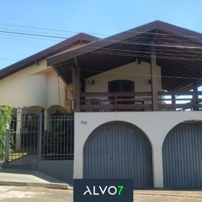 VENDA - Sobrado + barracão - Jd. Carolina