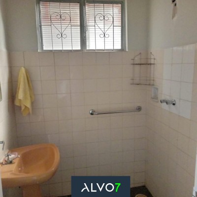 VENDA - Casa - Vila Nova Santa Clara